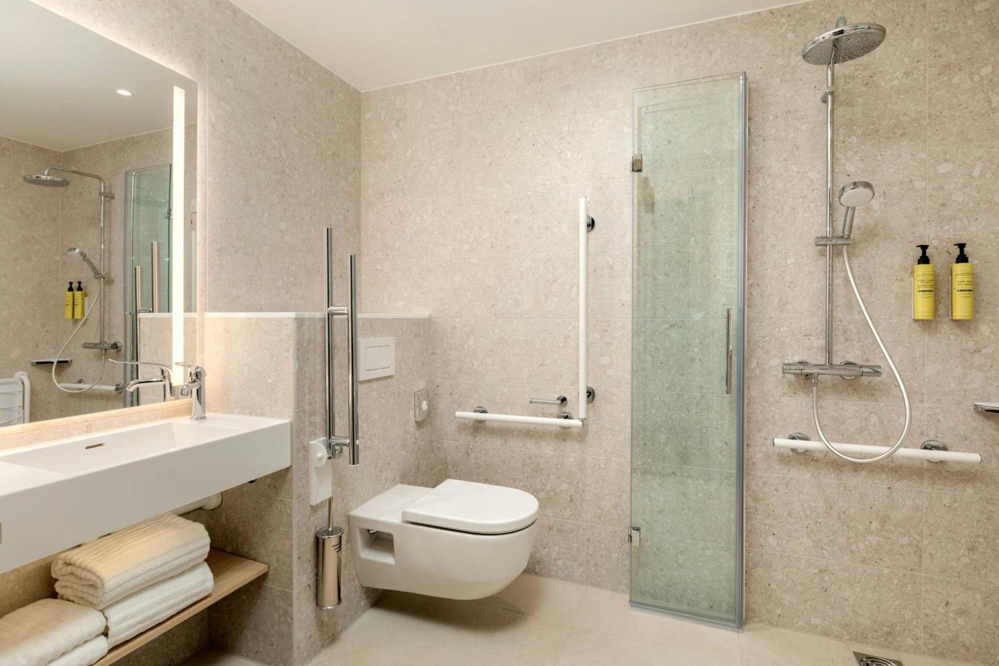 Element By Westin Wroclaw Hotell Exteriör bild