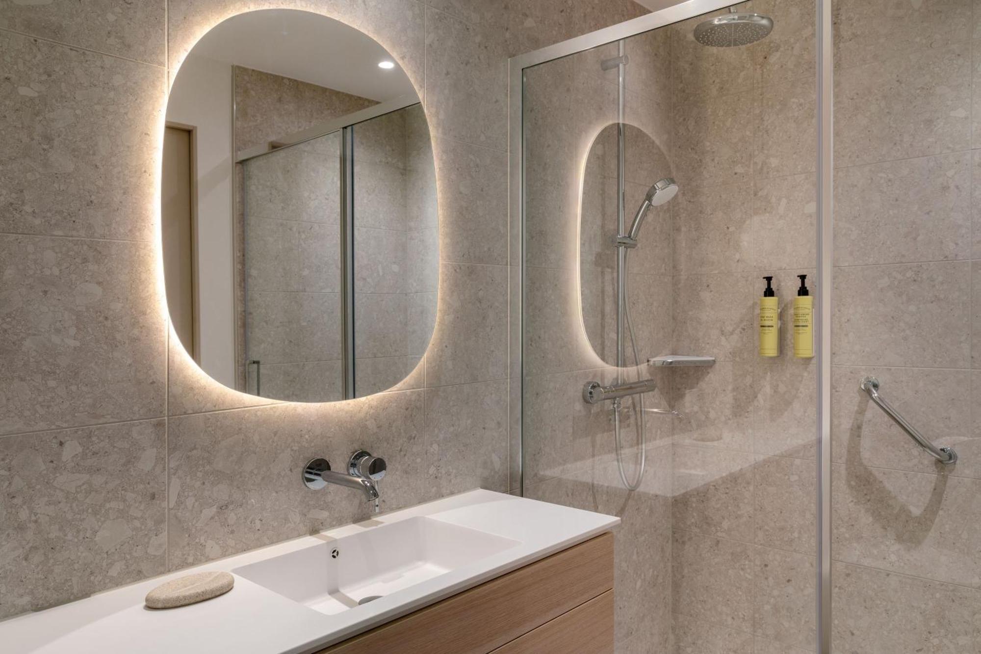 Element By Westin Wroclaw Hotell Exteriör bild
